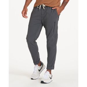 Vuori Technical Climber Pant in Charcoal Large
